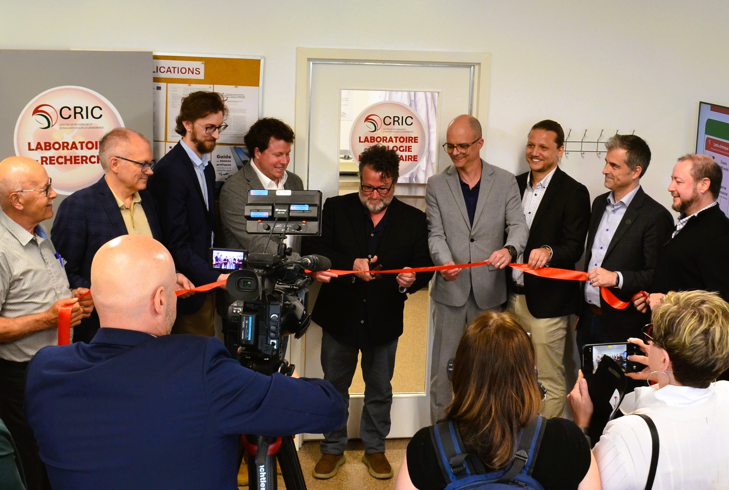 Inauguration_CRIC_labo_biologie_moleculaire